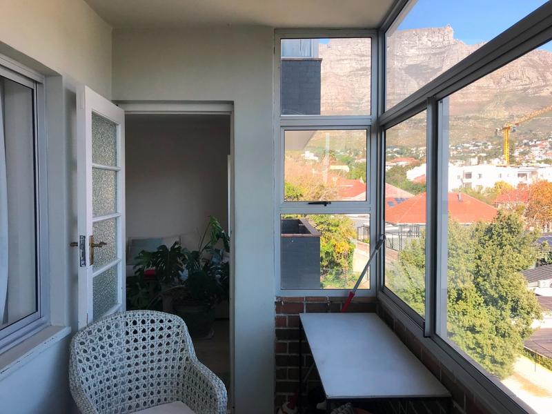 To Let 2 Bedroom Property for Rent in Vredehoek Western Cape